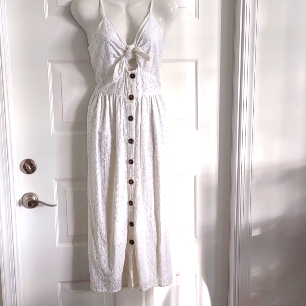 Japna, NWT, Eyelet Dress in White